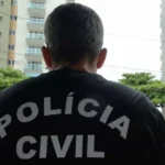 Helicóptero atinge cabos de teleférico, explode no ar e mata dois; vídeo