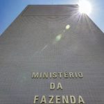 Flávio Bolsonaro: PlatôBR revela Rolex, prostitutas e lobby com Kassio