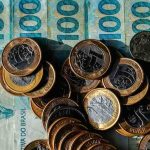 Pobreza na Argentina volta a subir e atinge 32,3% da população