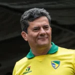 Ana Elisa acusa Flávio Bolsonaro de tentar calá-la: “Por que tanto medo?”