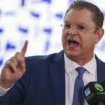 Veja como será o debate entre Lula e Flávio na Band neste domingo (18)
