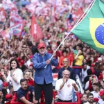 Lula agradece votos e diz que teve de vencer intromissão vinda de fora