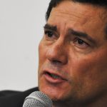 Menos numerosos em 2026, adolescentes exercem direito ao voto